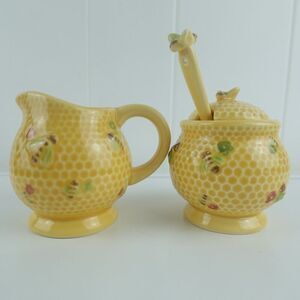 Williams Sonoma Honey Bee Sugar Bowl & Creamer